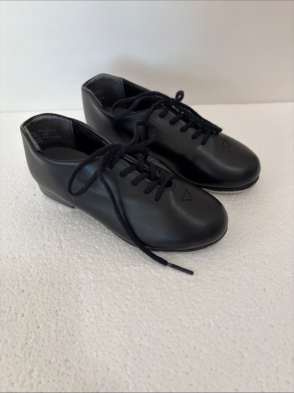 EUC! Unisex Capezio Black Kids Tap Shoes